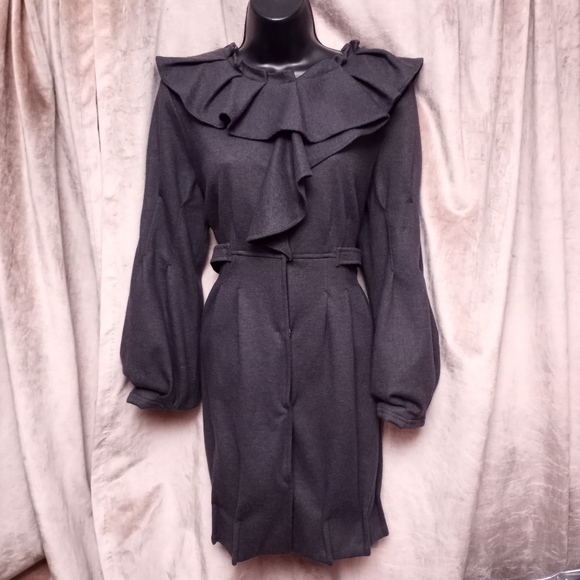 LUNGTA de FANCY Jackets & Blazers - Gorgeous!! LUNGTA de FANCY Gray Wool Blend Coat
